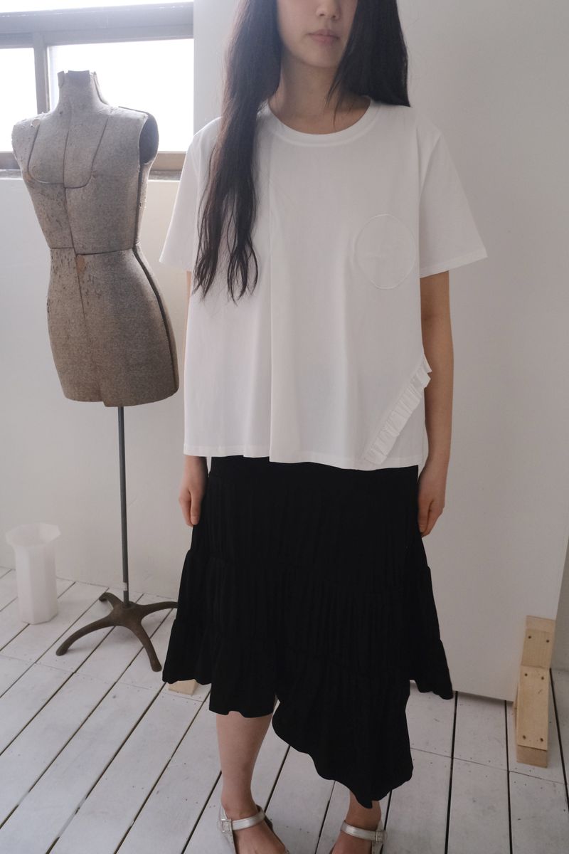 dot and frill T (2c)