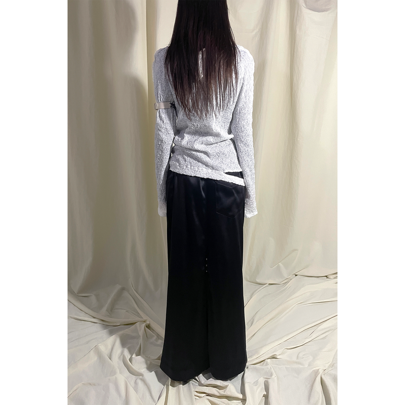CUT-OUT RAGLAN SLEEVE TOP
