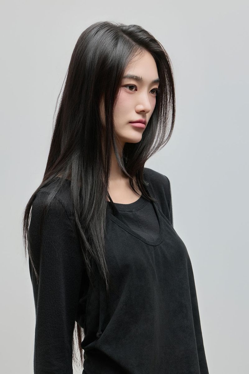 Halter-Tie Suede Apron_Black