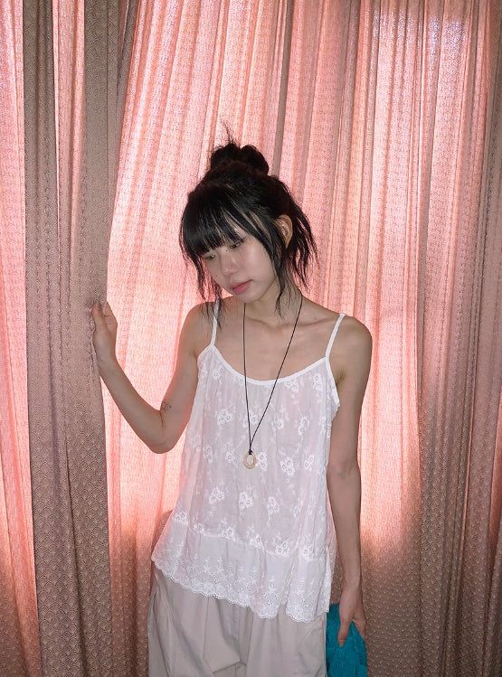 BAON（バオン）の「Feisha Lace Sleeveless Blouse（Tops）」