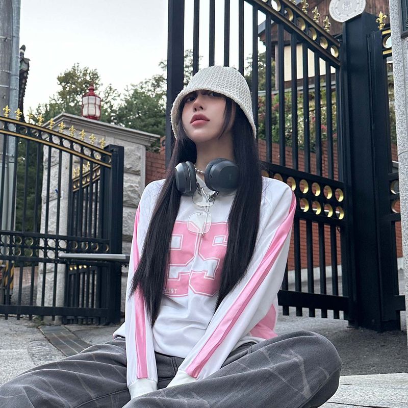 Over size long logo knit bucket hat_cold white