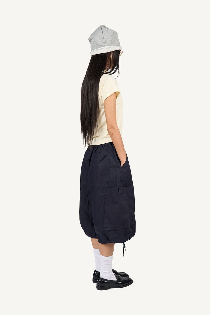 V-collar crop top