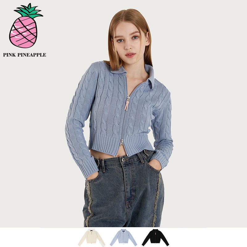 PINK PINEAPPLE(ピンクパイナップル)の「TWIST KNITTING CARDIGAN(Tops)」