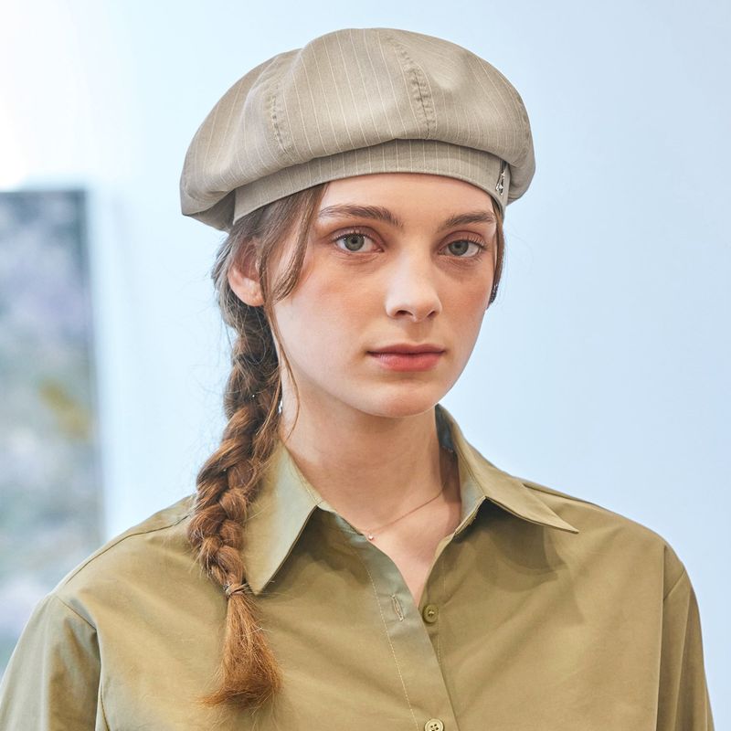 VA Cubic Stud Octagon Beret / Beige