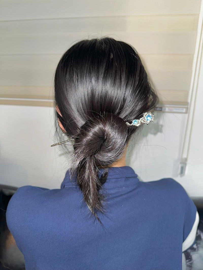 Aurora ornamental hairpin