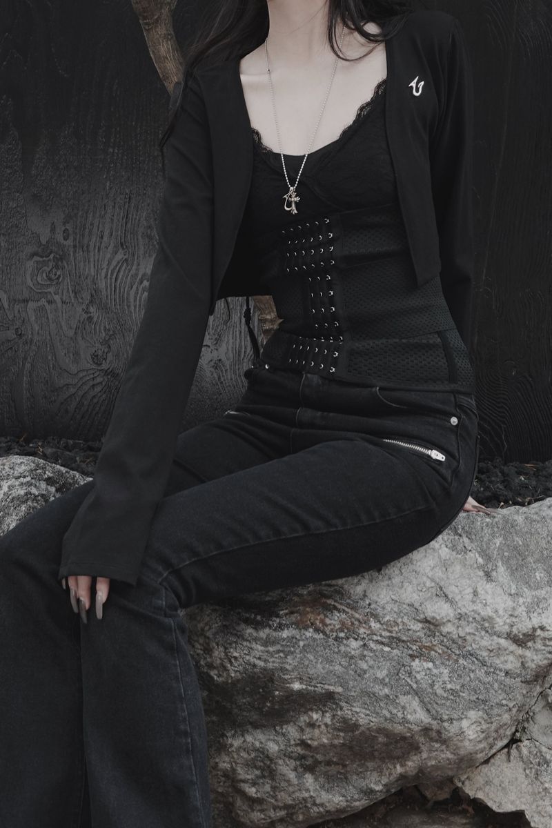 minimal seal cropped bolero