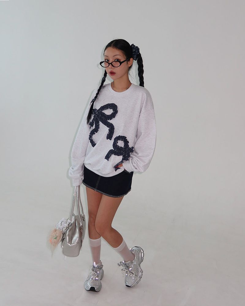 denim ribbon oversized fit sweatshirt
