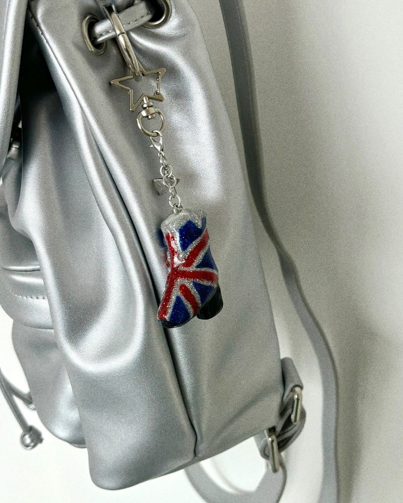 【MADE】 UK Boots (keyring)
