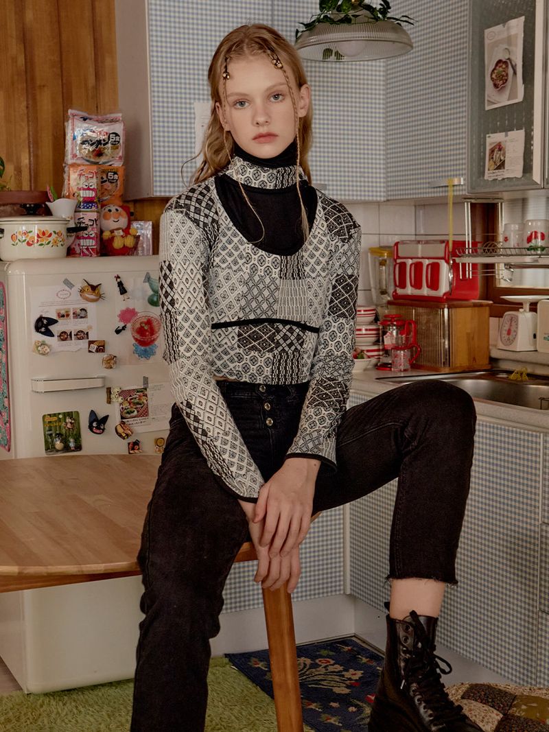 FABERFINGER(フェーバーフィンガー)の「Patchwork halterneck Top (Black)(Tops)」