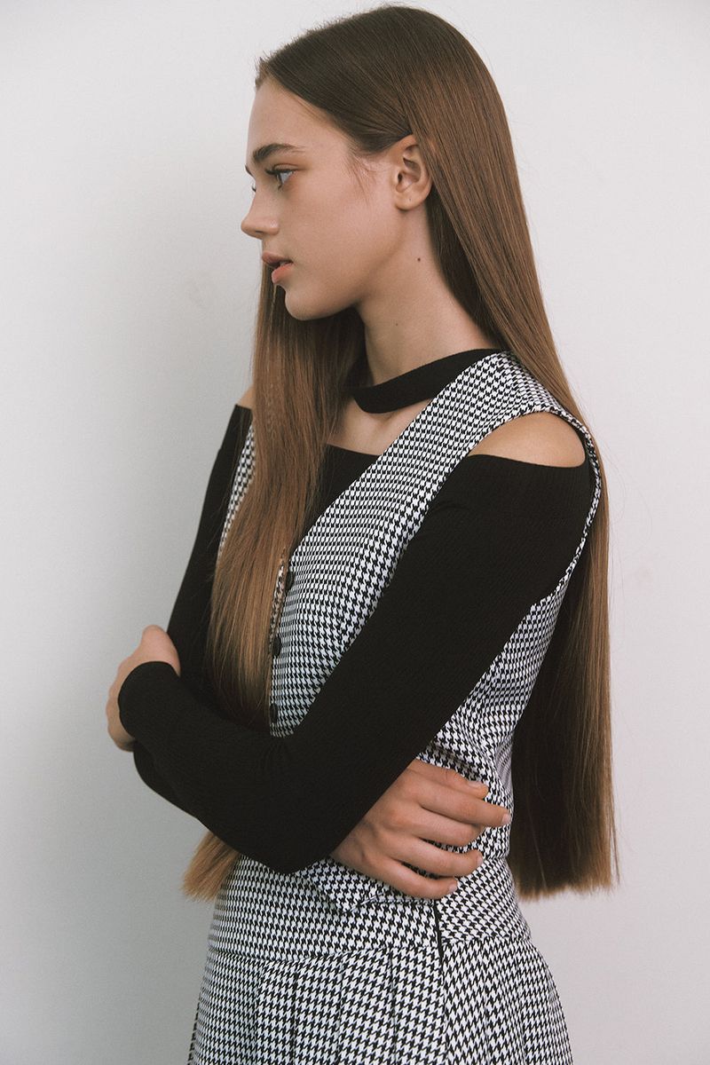 Off Shoulder Top Black