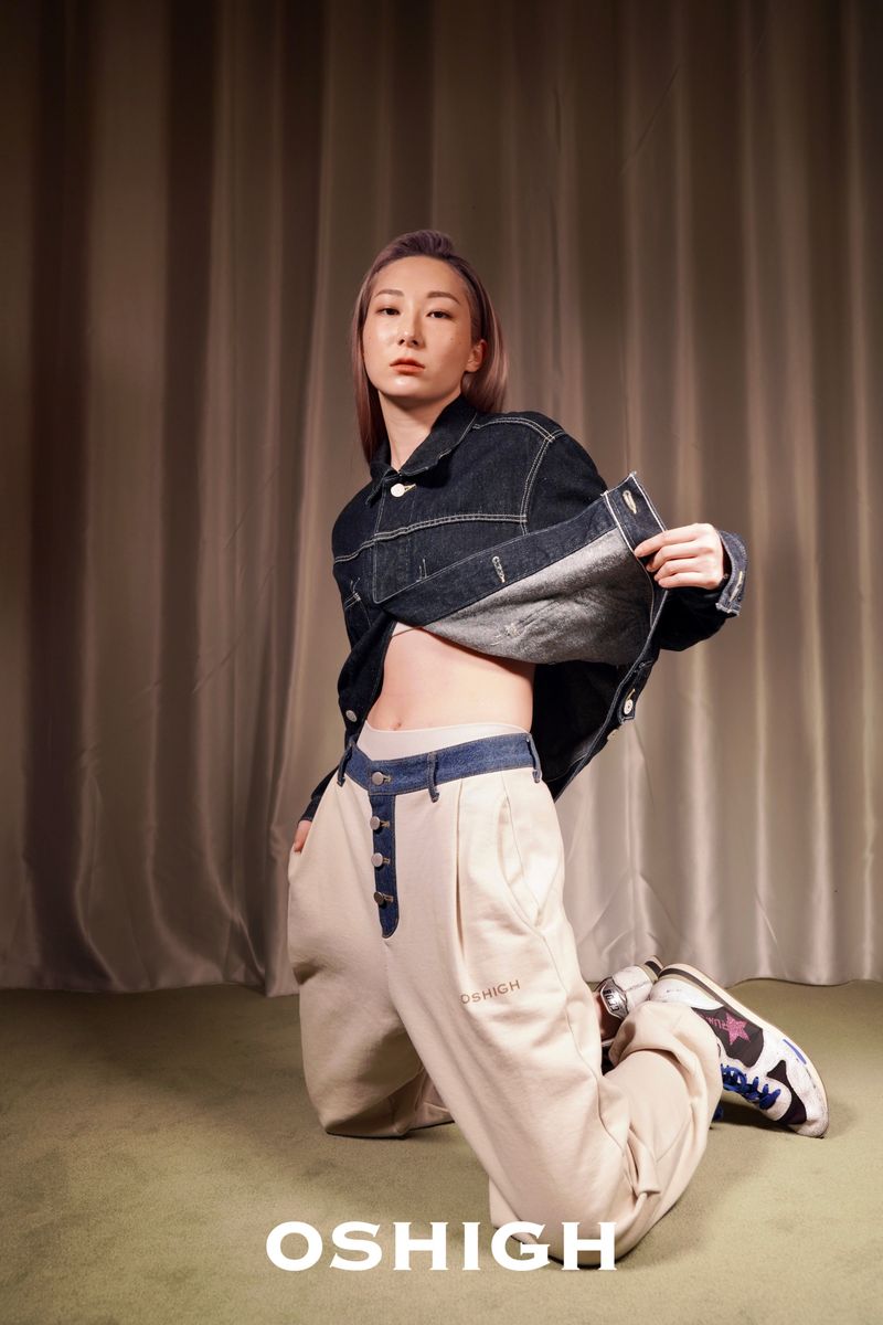 OSHIGH(オスハイ)の「4 Button Denim Jogger (Beige)(Pants)」