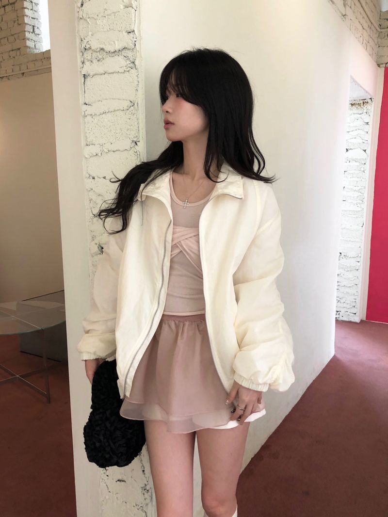 Shirring Windbreaker