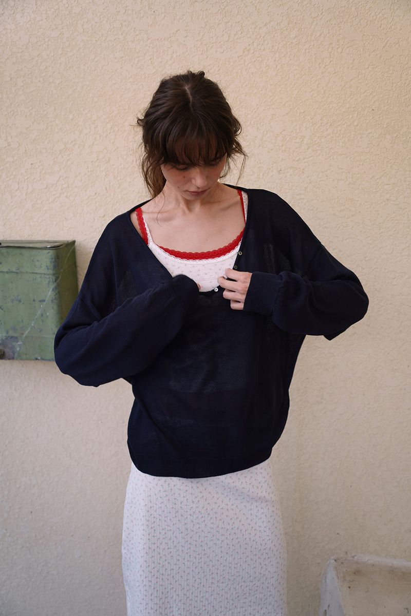 Button v-neck knit_navy