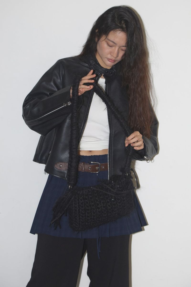 WOOLLY BAG_black