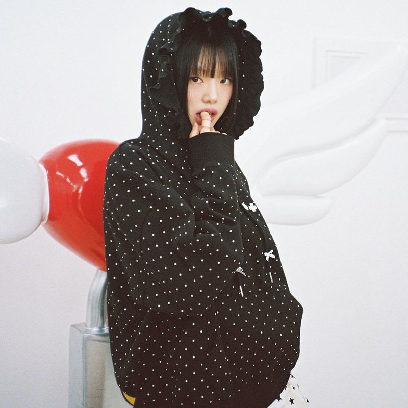 CLUT STUDIO（クラットスタジオ）の「Dot Ruffle Hoodie - BLACK（Tops）」