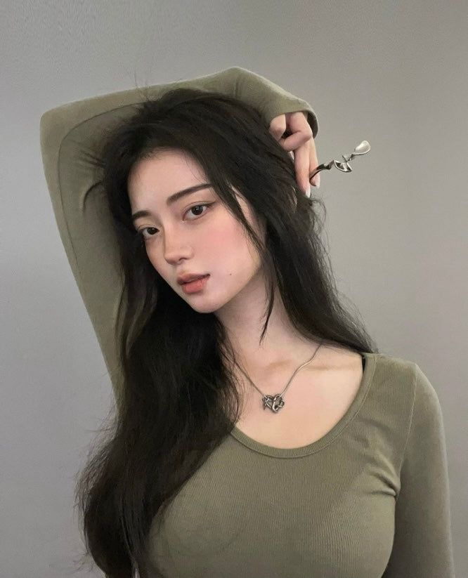 [IVE Gaeul] Silver geometry ornamental hairpin