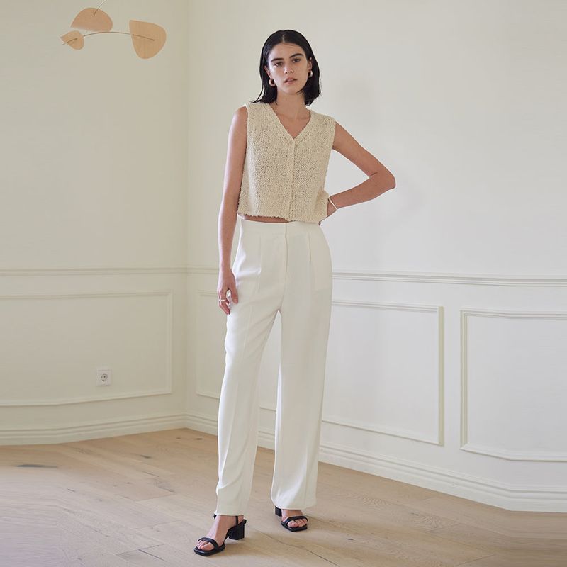 ONE TUCK SLACKS (WHITE)