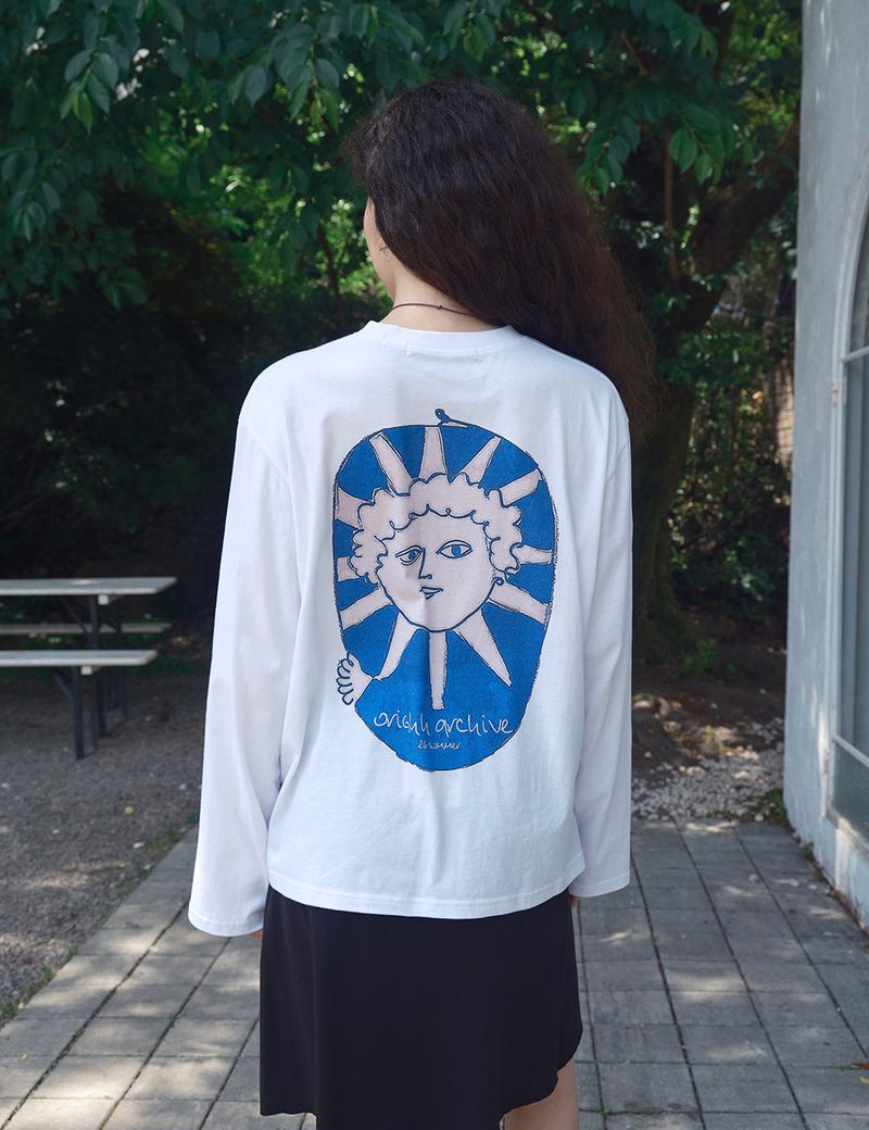 ブルーサンフェイスプリント半袖Tシャツ