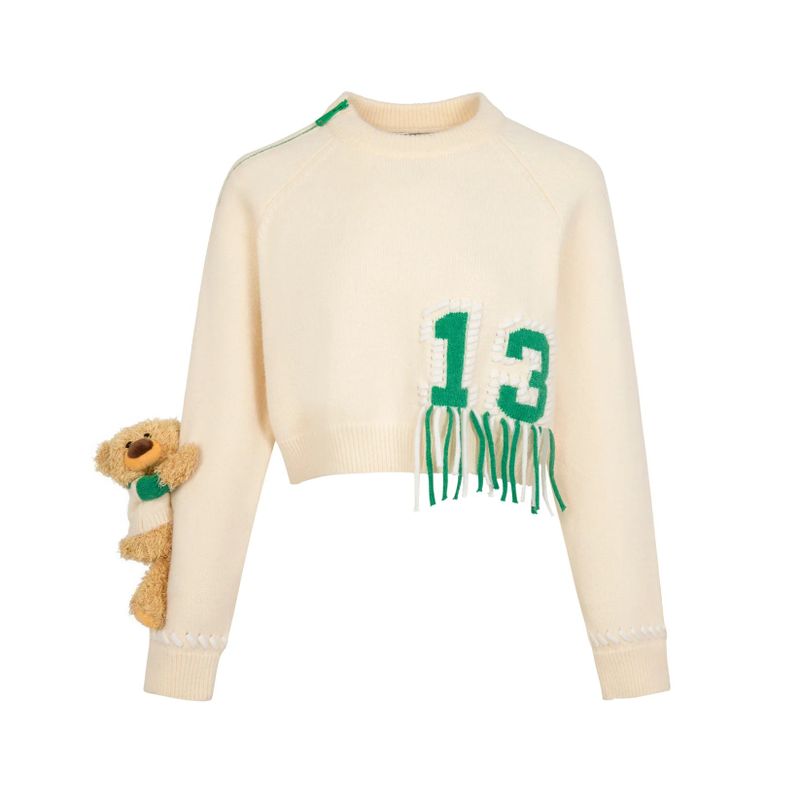 13DE MARZO(トレセ・デ・マルゾ)の「13DE MARZO Bear Weave Logo Short Sweater(Tops)」