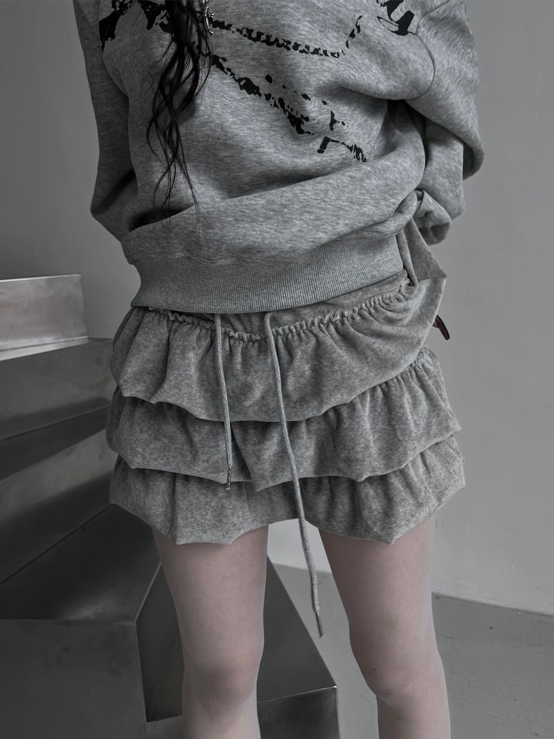 URBAN UNIQUE（アーバンユニーク）の「velvet cancan skirt (2color)（Skirts）」