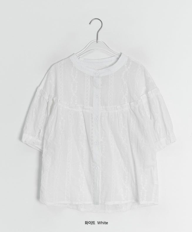 Dodo Lace Puff Short Sleeve Blouse