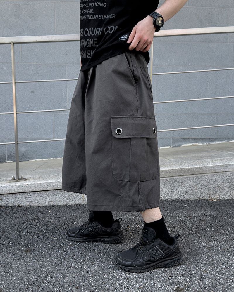 Aver Eyelet Cargo Bermuda Pants