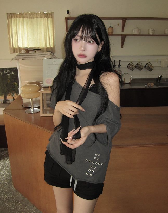 Hati Cross Punching Studded Short Sleeve
