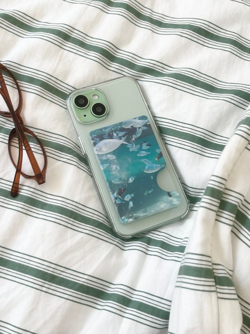 [my little aquarium magsafe cardslot]