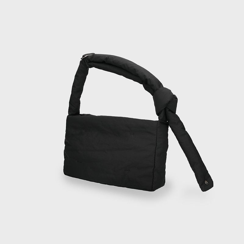 PLAIN BAG BLACK