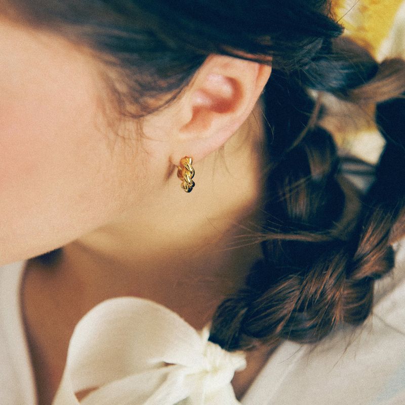 Wist Earring