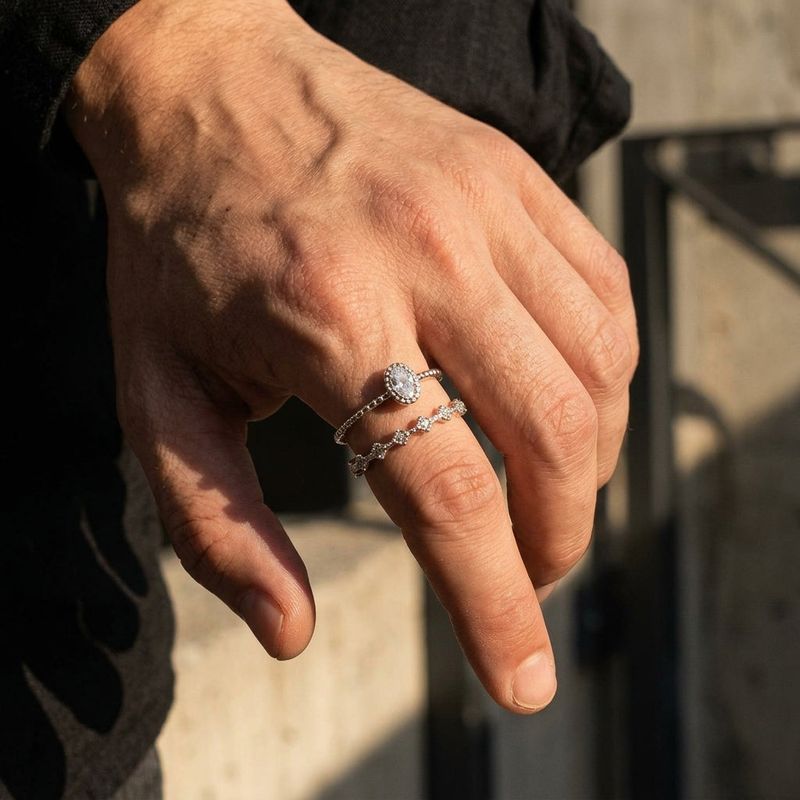 FADE MEET（フェードミート）の「Twin Line Crystal Ring（Accessories）」
