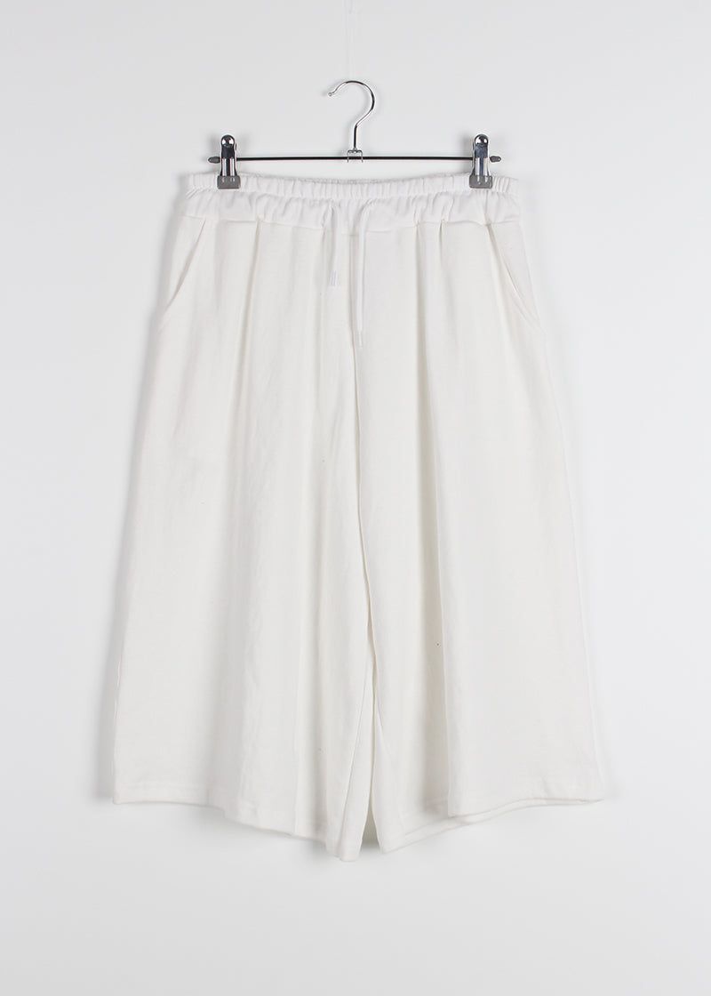 EYELET LINE BERMUDA PANTS