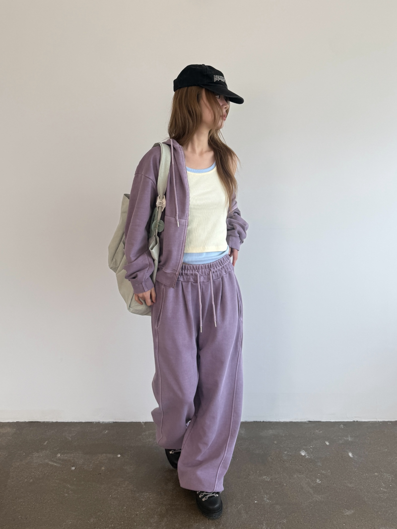  attention crop sleeveless top