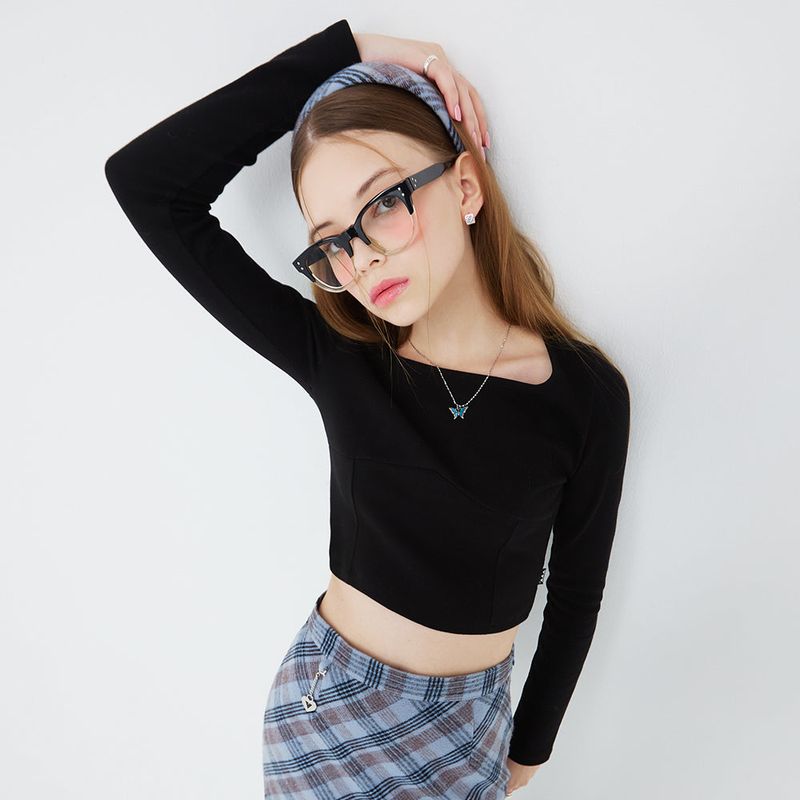 SQUARE NECK LONG SLEEVE CROP TOP _ BLACK