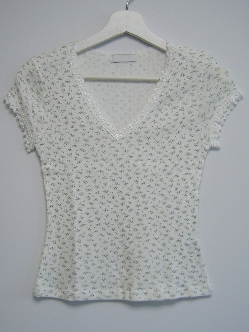floral v tee