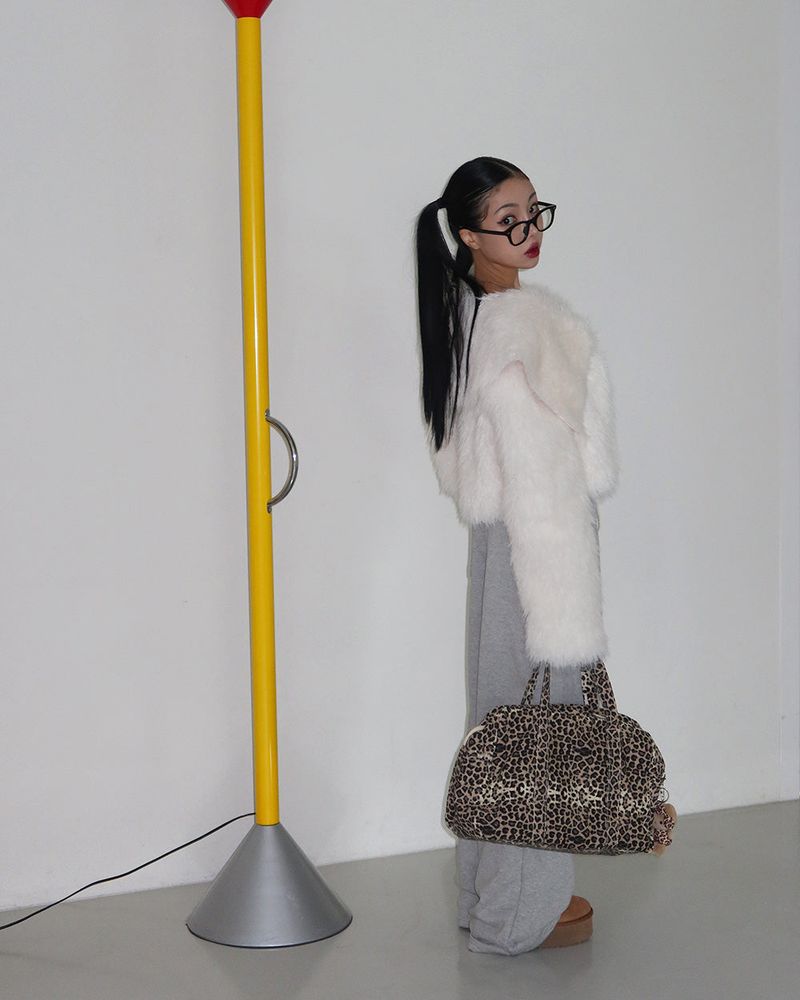 Renew Big Collar Cropped Fur Jacket