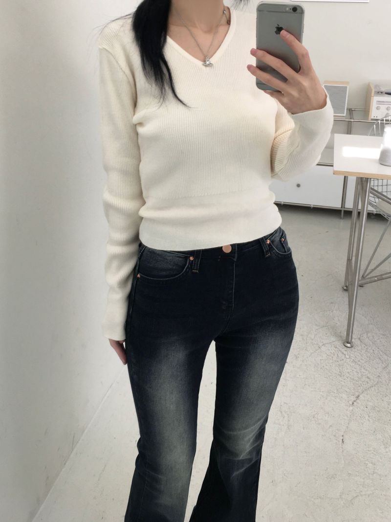 Basic V-neck knitwear (4 colors)