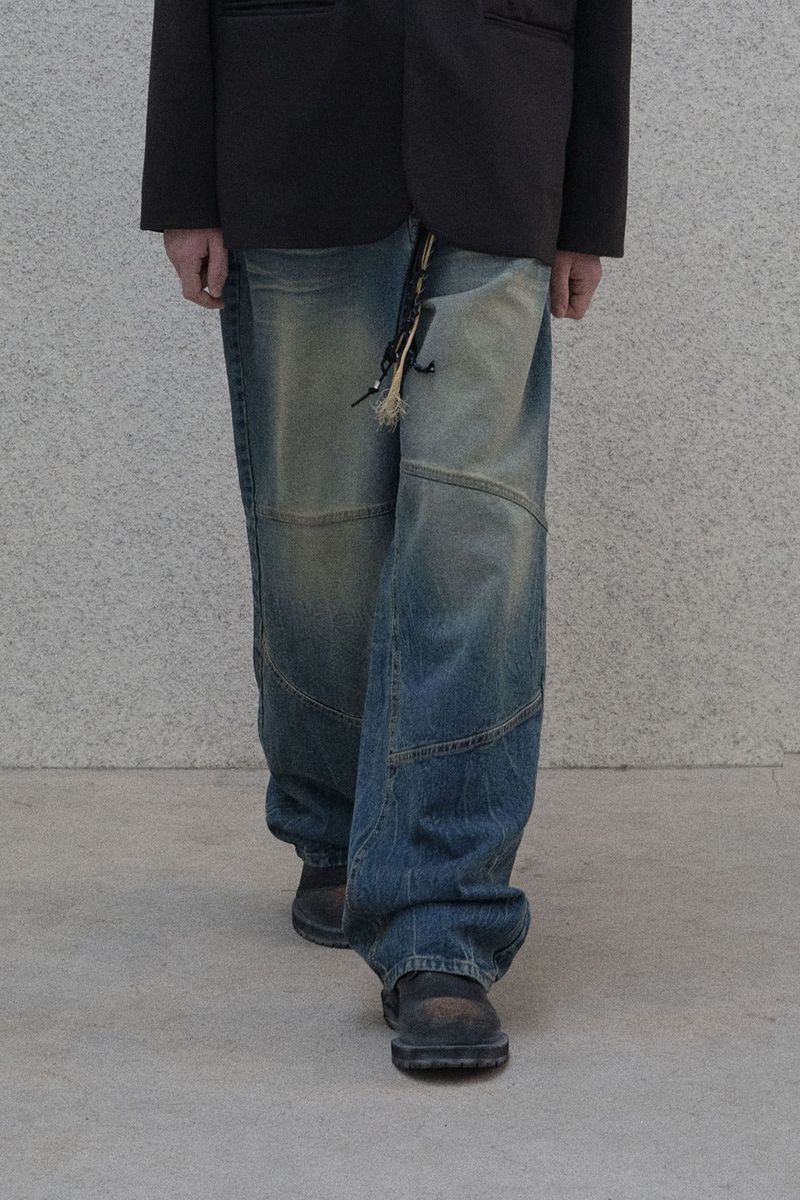 Curved double knee denim pants