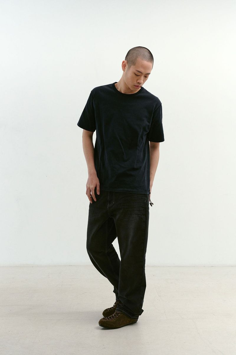 Loose Fit Tapered Denim Pants (Washed Black)
