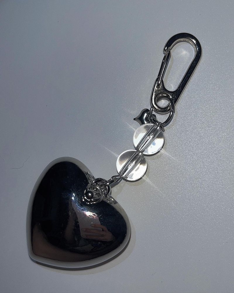 Pierced plumpy heart keychain