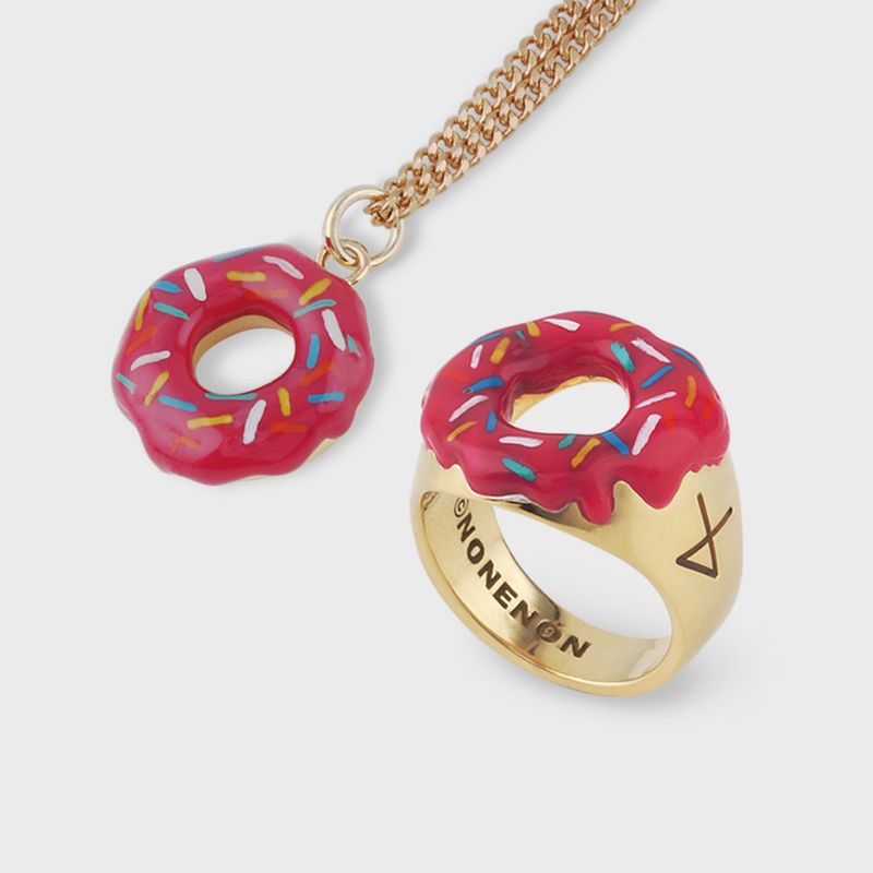 STRAWBERRY DONUT NEC