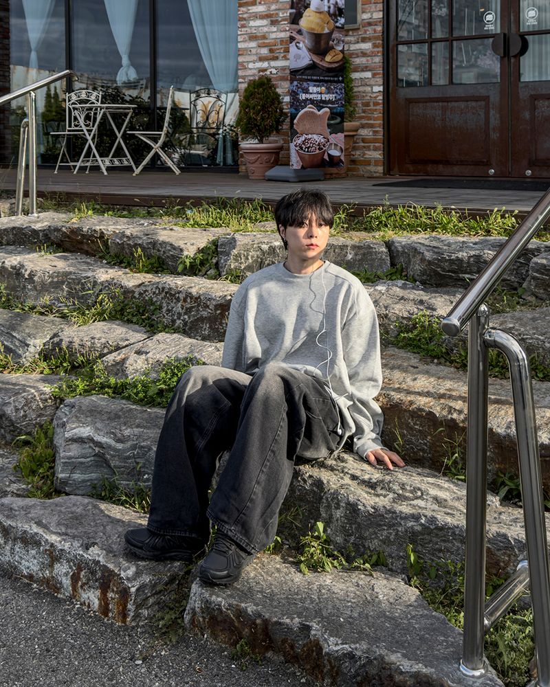 Bael plain cut overfit sweatshirt
