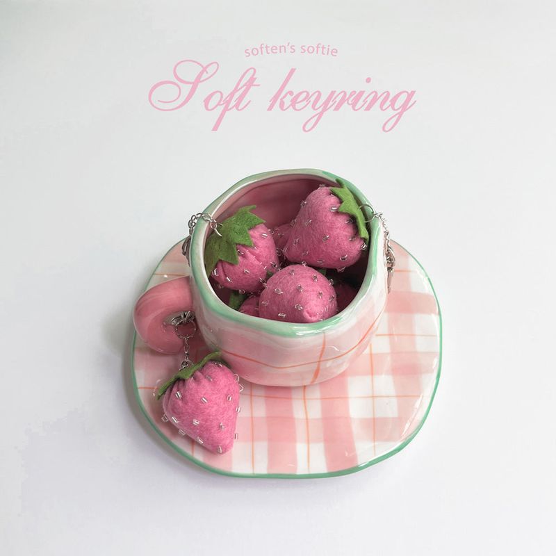 [soft keyring] shining berry (pink)