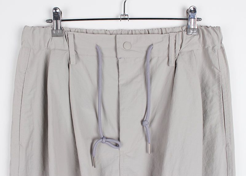 RIVET PINTUCK PANTS