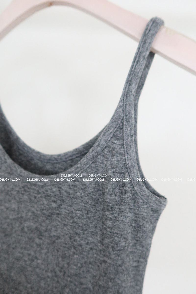Lice Basic Deep Unneck Sleeveless