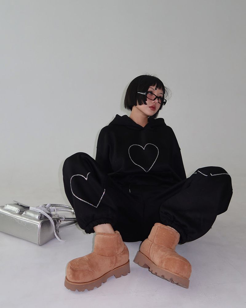 Heart Cubic Napping Hooded & Jogger Two-Piece Set