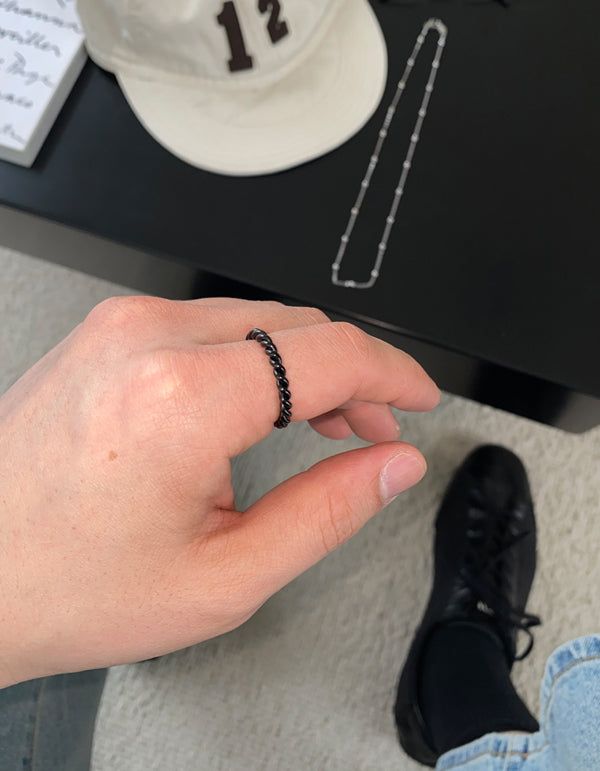 HOLY IN CODE（ホーリーインコード）の「No.1707 twist black RING（Accessories）」