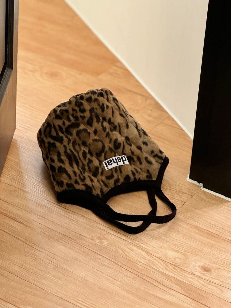 dehai（デハイ）の「ヒョウ柄ミニパディングバッグ（バッグ）」