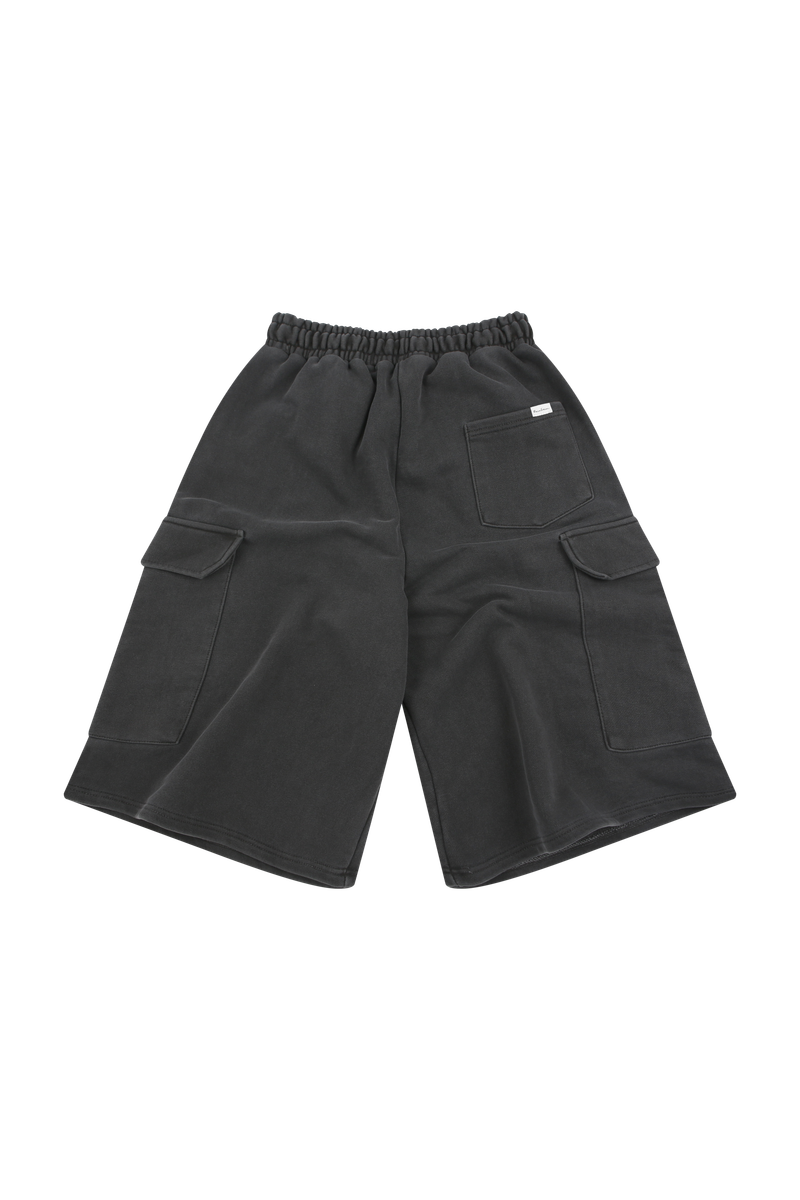 Charcoal pigment pocket bermuda pants