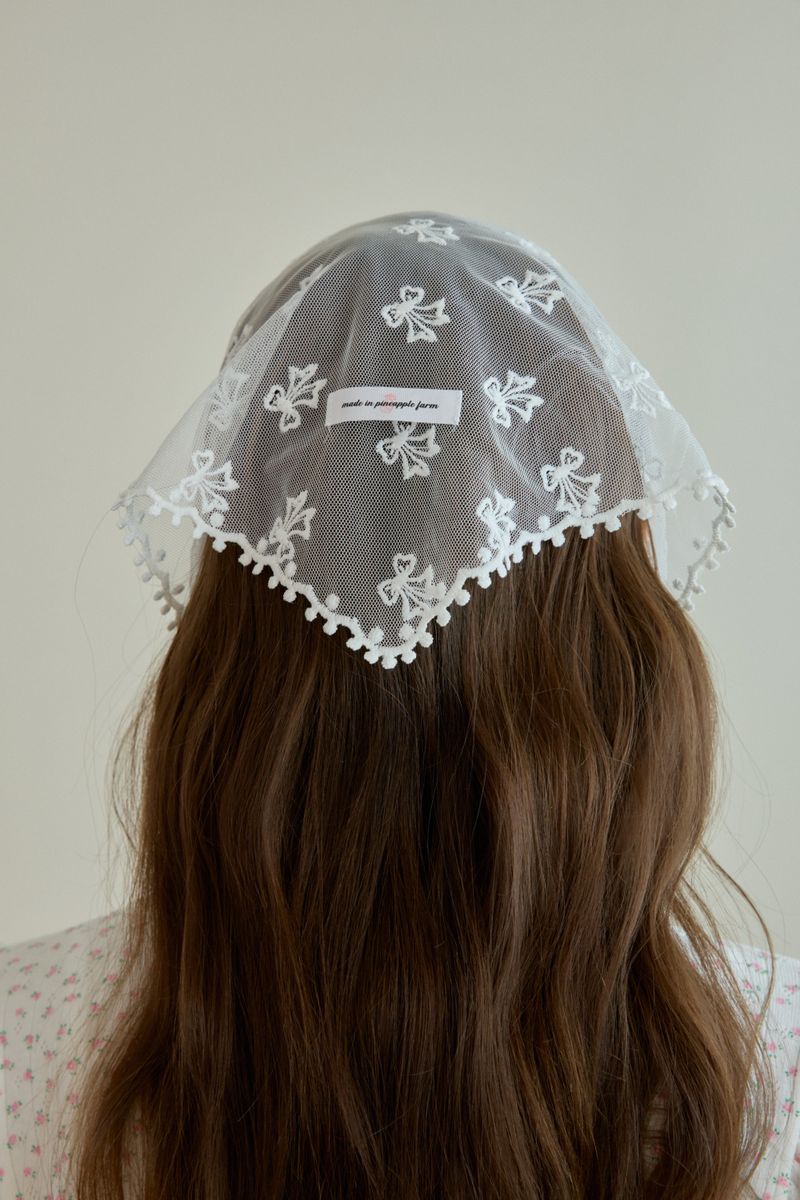 DARLING RIBBON LACE KERCHIEF